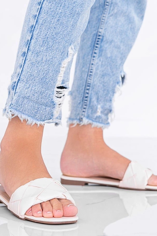 Sandfarben Sandalen mit geflochtener...