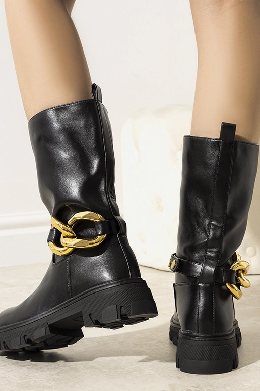 Schwarze isolierte Stiefeletten mit... Schwarze isolierte Stiefeletten mit...