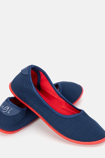 Marineblaue und rote...