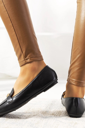 Schwarze Loafer „Milder“ mit quadratischer Zehenpartie 2