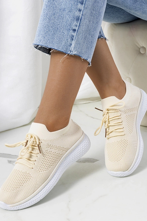 Beige Sport-Sneakers von Michael's Beige Sport-Sneakers von Michael's