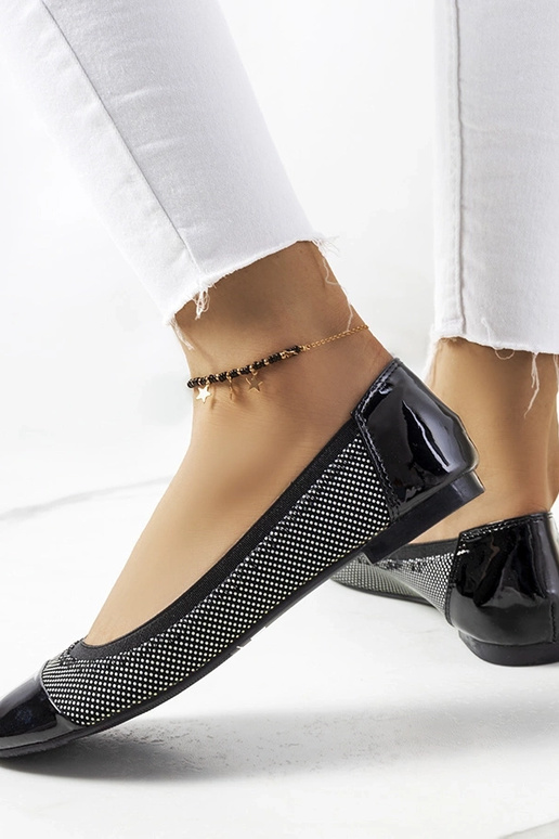 Jonna – Schwarze Ballerinas mit Punkten Jonna – Schwarze Ballerinas mit Punkten