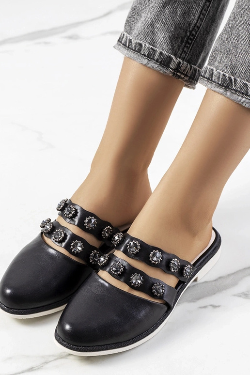 Schwarze Flip-Flops mit Nieten Asselt