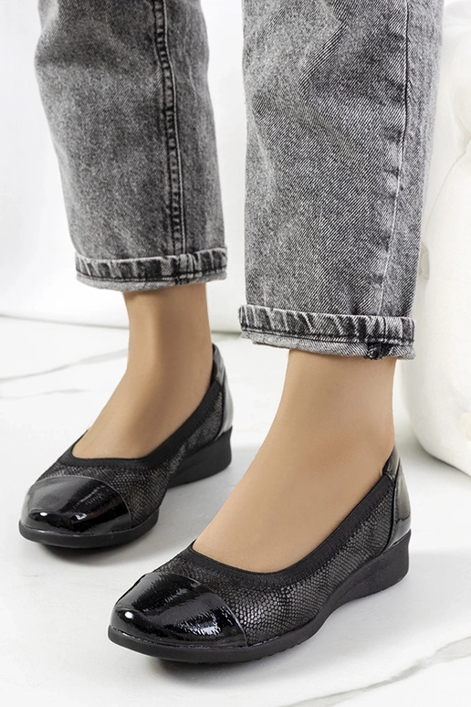 Schwarze Schuhe, „Mercer"