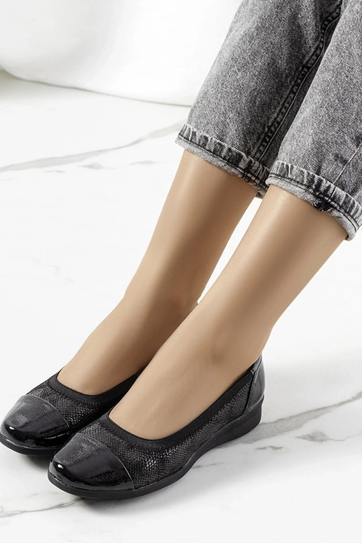 Schwarze Schuhe, „Mercer"