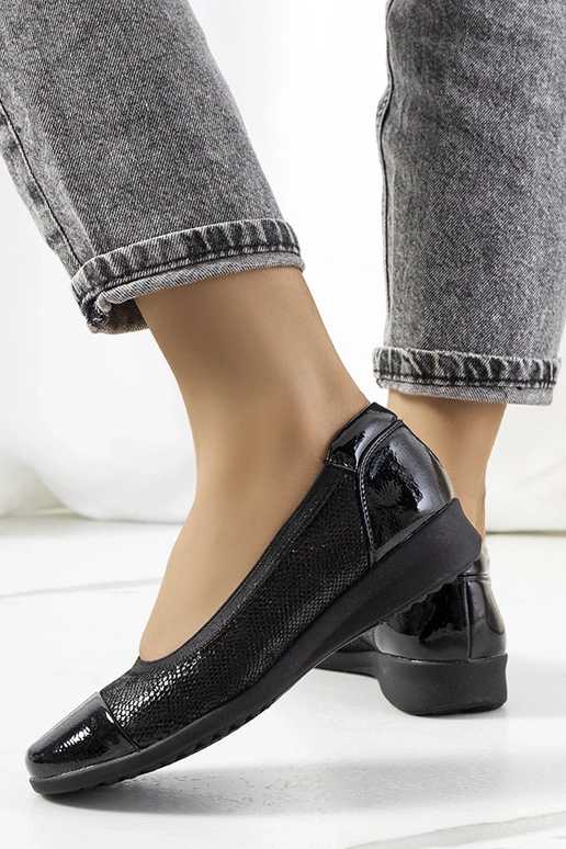 Schwarze Schuhe, „Mercer"