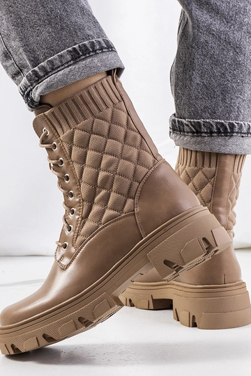 Braune Stiefeletten mit...