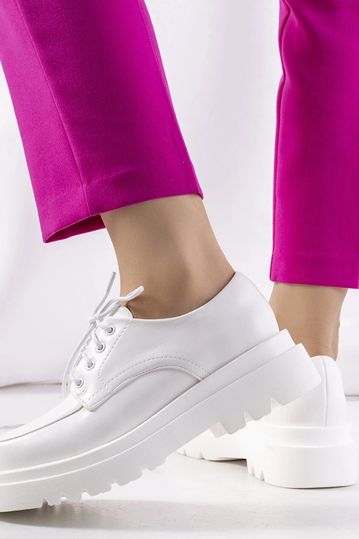 Weiße Oxford-Schuhe, „Nunes"