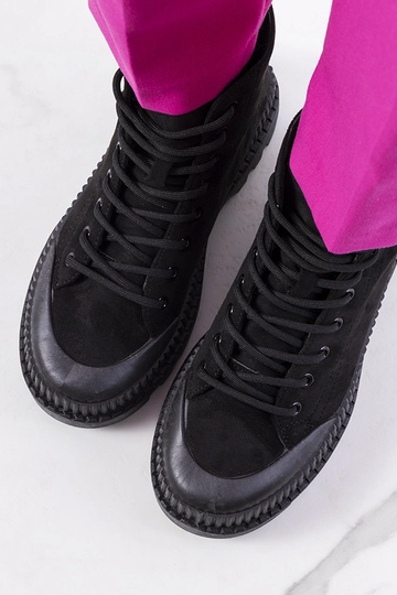 Schwarze Avenis-Sneakers 2