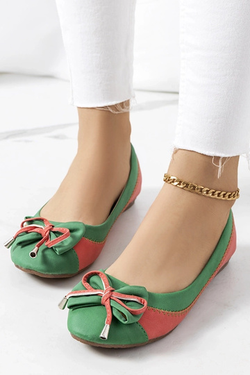 Grüne Eske Ballerinas mit...