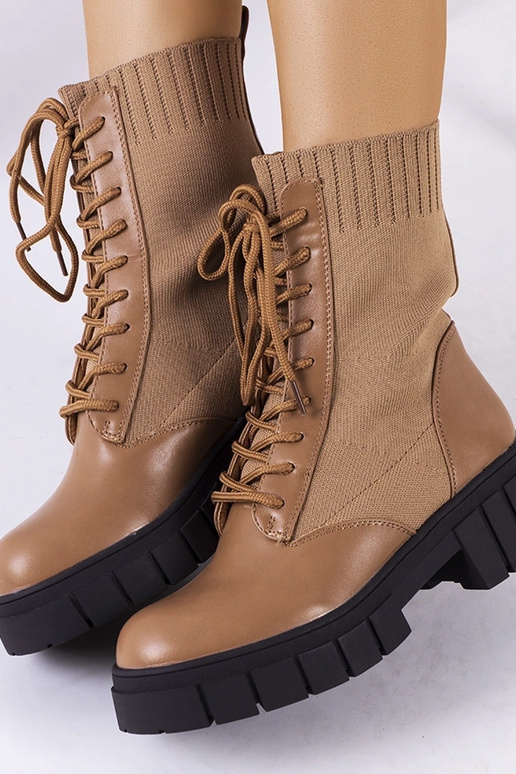 Braune Stiefeletten mit elastischem...