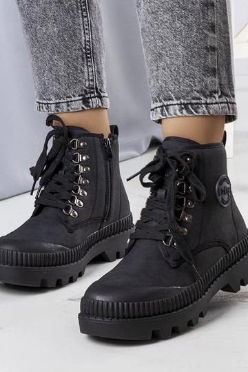 Schwarze Winterstiefel,...