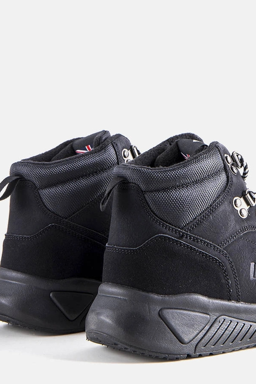 Schwarze isolierte Stiefel... Schwarze isolierte Stiefel...