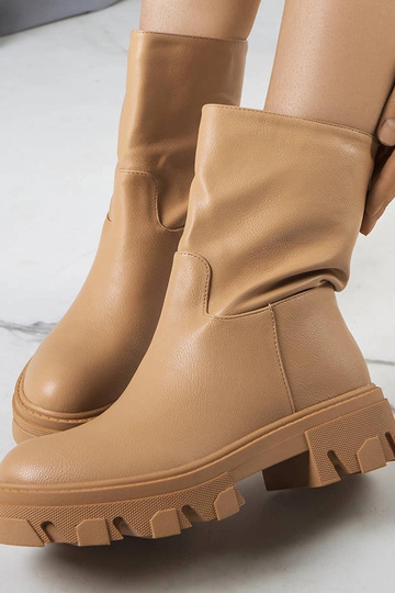 Braune Winterstiefel, „Nasidi" 2