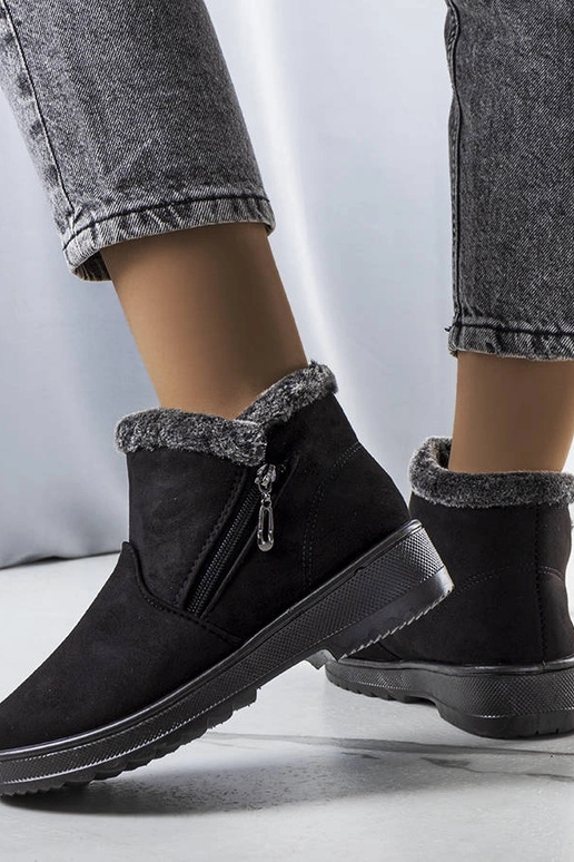 Schwarze isolierte Schneestiefel mit...