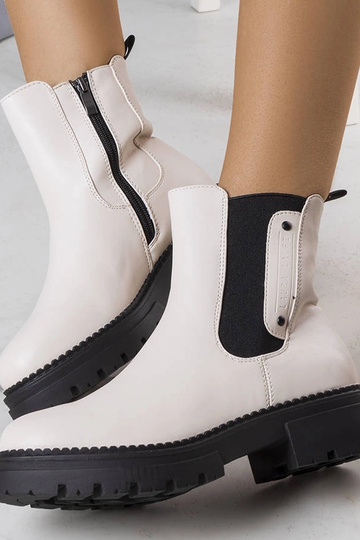 Cremefarbene isolierte... 2