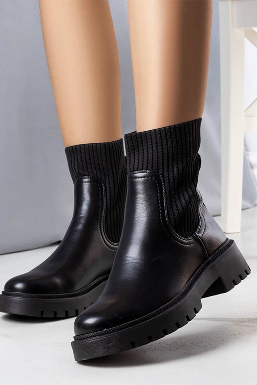 Schwarze isolierte Stiefeletten Caland