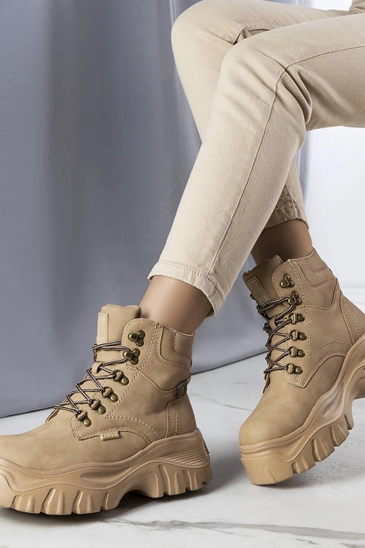 Sandfarbene Wanderschuhe, „Big Star...