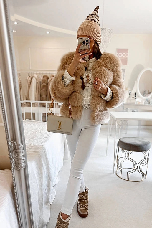 Abner rosa Hut Abner rosa Hut