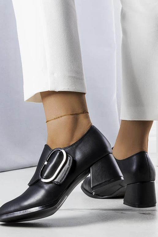 Ailani Schwarze Pumps mit Absatz Ailani Schwarze Pumps mit Absatz