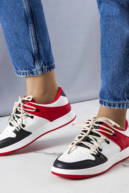 Schwarz-rote Retro-Sportschuhe, „Shari"