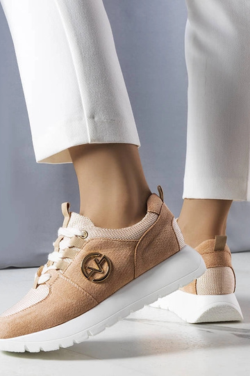 Sandfarbene Sportschuhe mit... 2