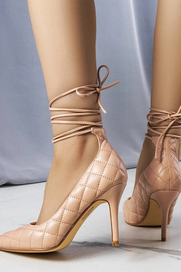 Rosie – Gesteppte Pumps zum Schnüren in Rosa 2