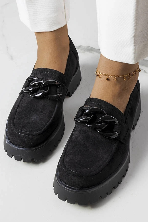 Schwarze Lords mit Arpin-Kette verziert Schwarze Lords mit Arpin-Kette verziert