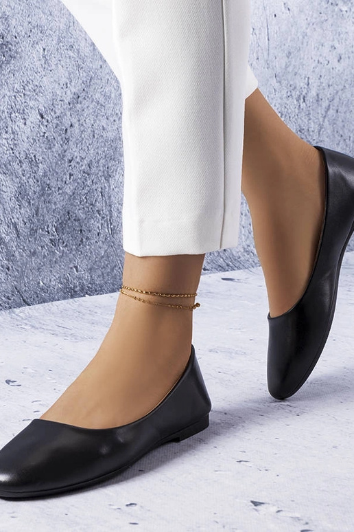 Schwarze Ballerinas mit... Schwarze Ballerinas mit...