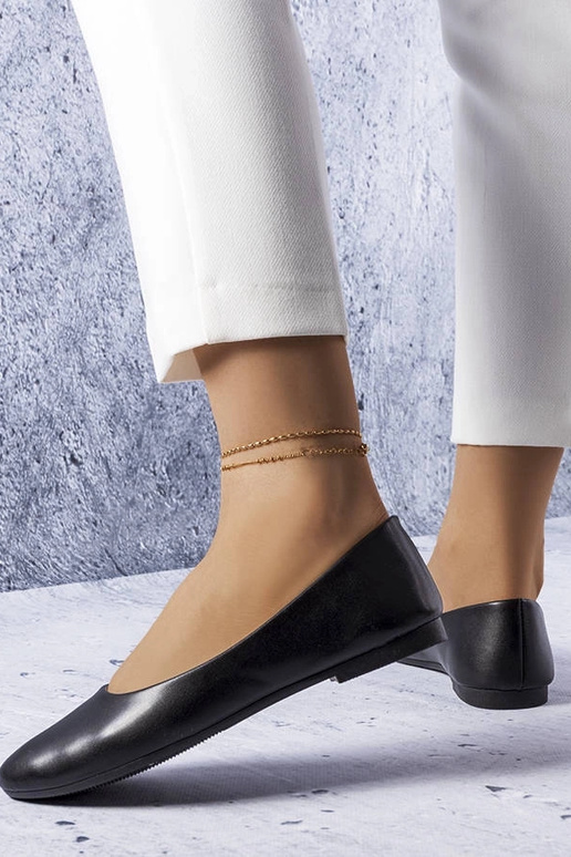 Schwarze Ballerinas mit... Schwarze Ballerinas mit...