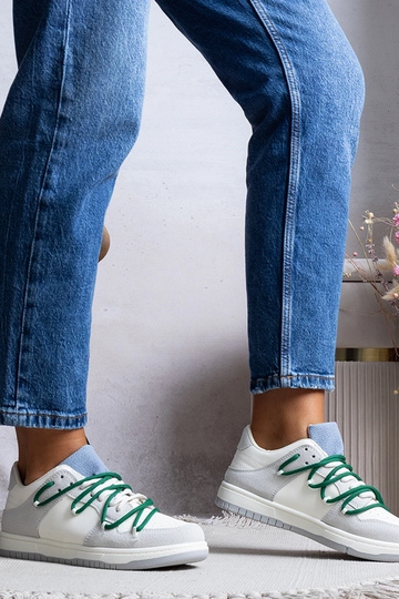 Graue Damen-Sneaker mit grünen Schnürsenkeln Arcobaleno