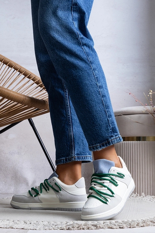 Graue Damen-Sneaker mit grünen... Graue Damen-Sneaker mit grünen...