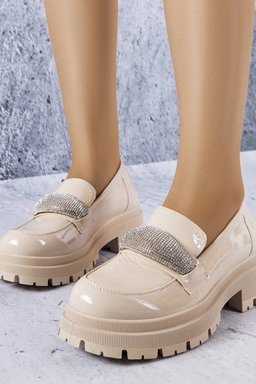 Sandfarbene lackierte Halbstiefel mit Zirkonsteinen, „Mouss"