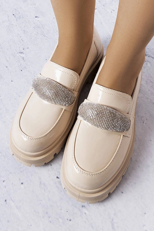 Sandfarbene lackierte Halbstiefel mit...