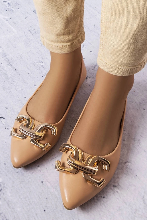 Dunkel sandfarbene Schuhe mit...