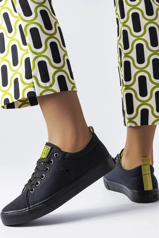 Schwarze Stoff-Sneaker Big Star LL274247 Schwarze Stoff-Sneaker Big Star LL274247