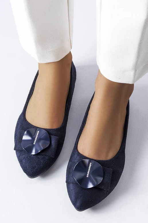 Marineblaue Ballerinas verziert mit... Marineblaue Ballerinas verziert mit...