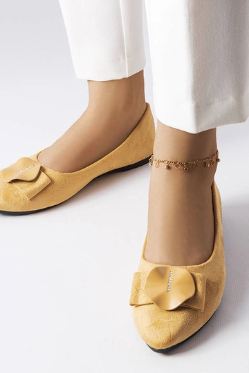 Beige Ballerinas verziert... 2