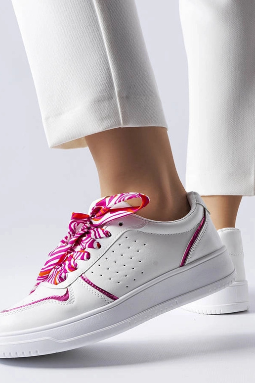 Weiße Pryor Sneakers mit Schleife Weiße Pryor Sneakers mit Schleife