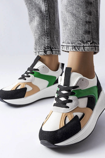 Schwarze Sportschuhe aus verschiedenen Materialien, „Riel"