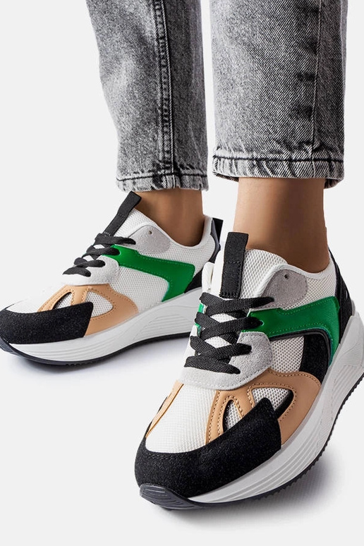 Schwarze Sportschuhe aus...