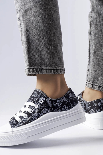 Schwarze Plateau-Sneakers... 2