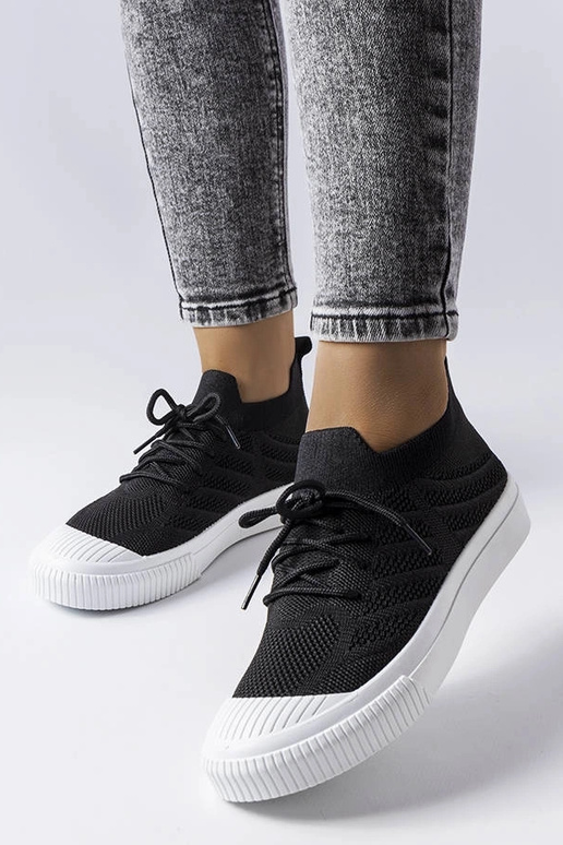 Schwarze Sneakers aus elastischem... Schwarze Sneakers aus elastischem...