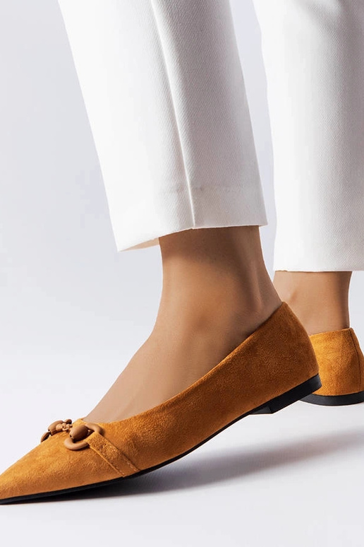 Braune Ballerinas mit spitzer Spitze...