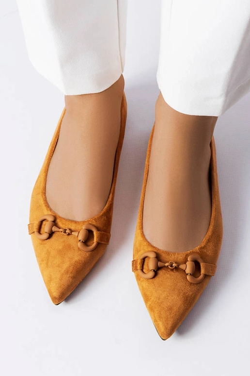 Braune Ballerinas mit spitzer Spitze...