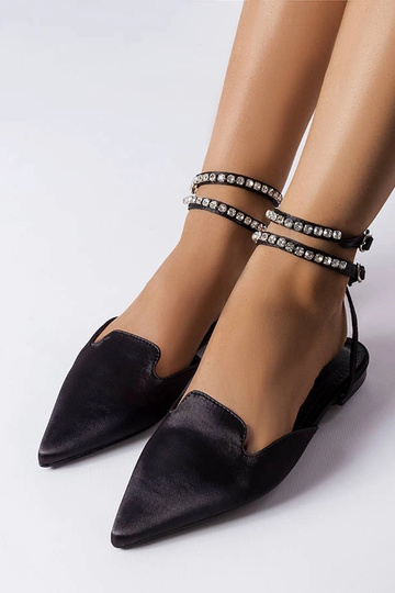 Schwarze Satinsandalen Hewes 2