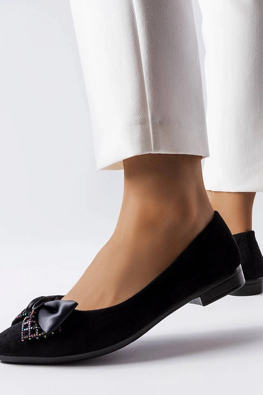 Schwarze Duval-Ballerinas mit spitzer... Schwarze Duval-Ballerinas mit spitzer...