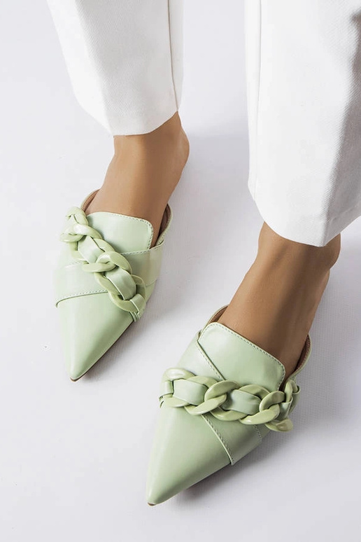 Grüne elegante Flip-Flops mit...