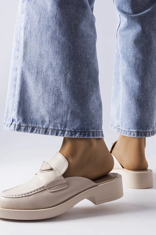 Beigefarbene Flip-Flops mit...