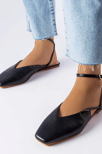 Schwarze Sandalen mit...